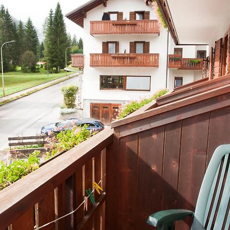 Garni Mariolina Bed & Breakfast Falcade Exterior foto