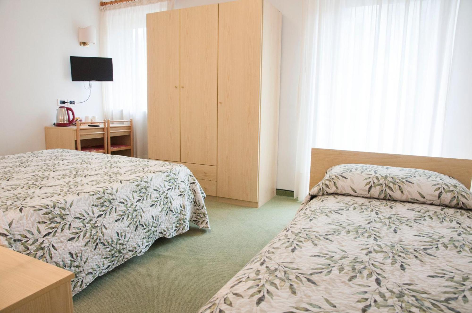 Garni Mariolina Bed & Breakfast Falcade Exterior foto