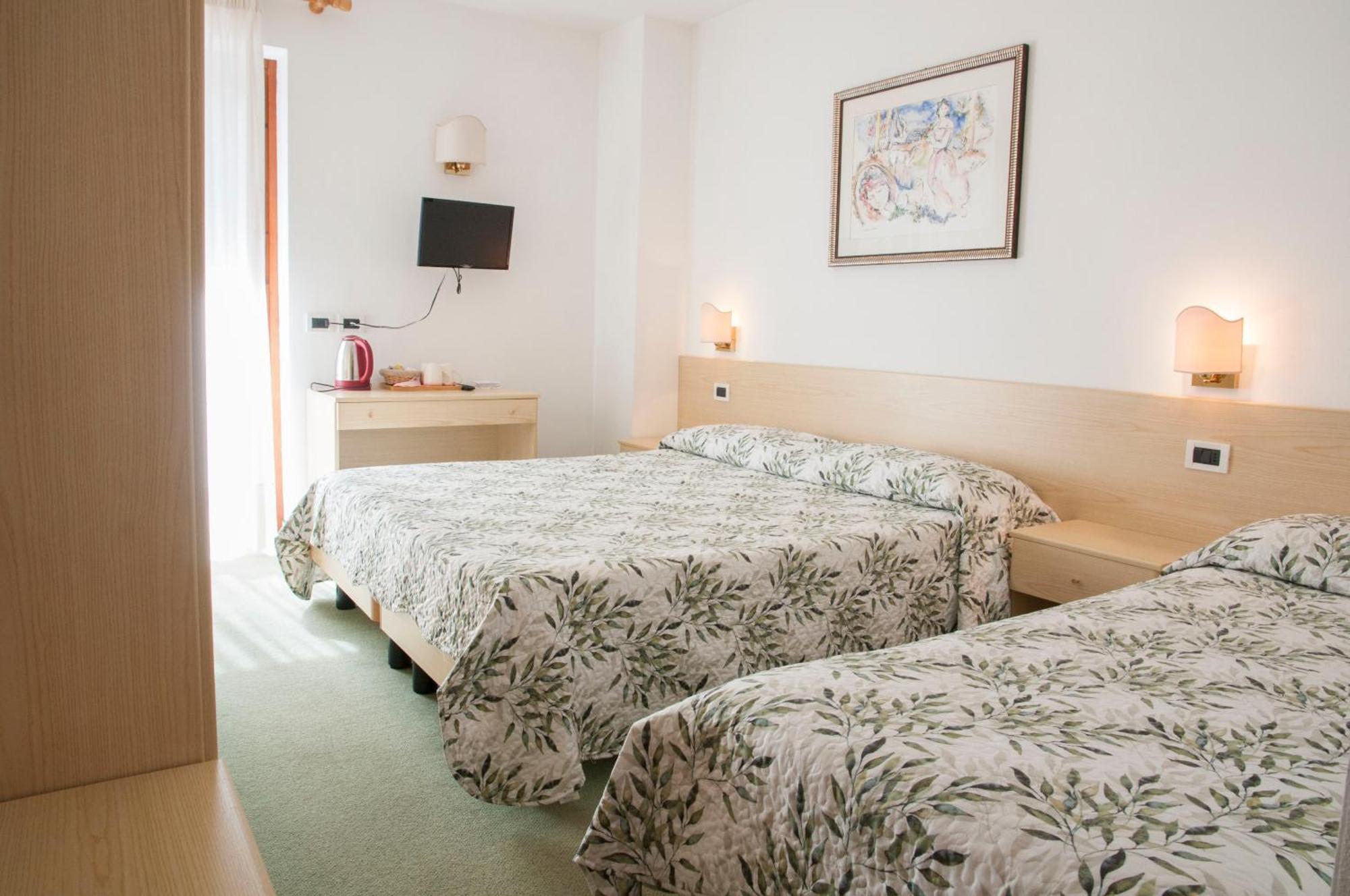 Garni Mariolina Bed & Breakfast Falcade Exterior foto