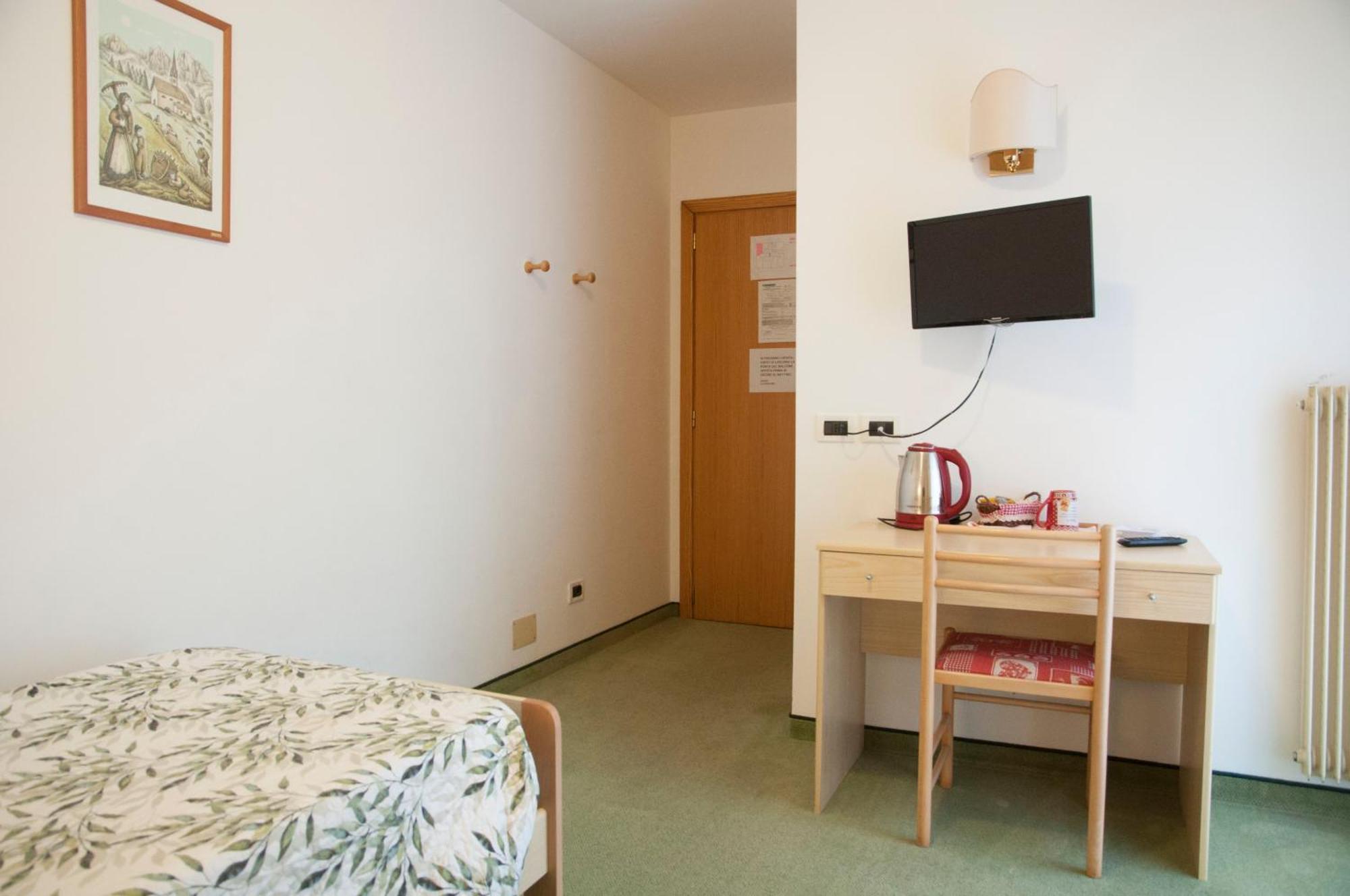 Garni Mariolina Bed & Breakfast Falcade Exterior foto