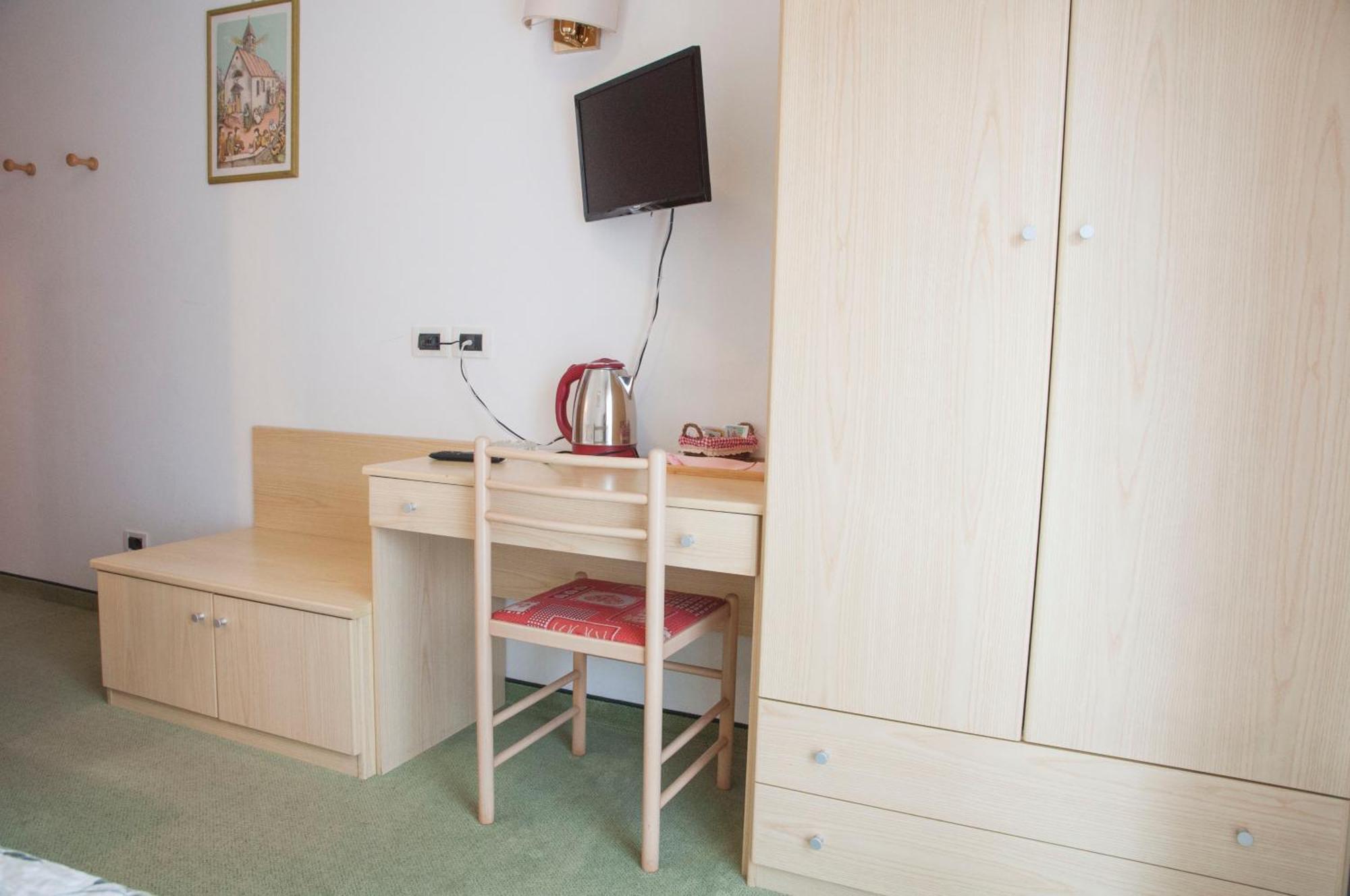 Garni Mariolina Bed & Breakfast Falcade Exterior foto