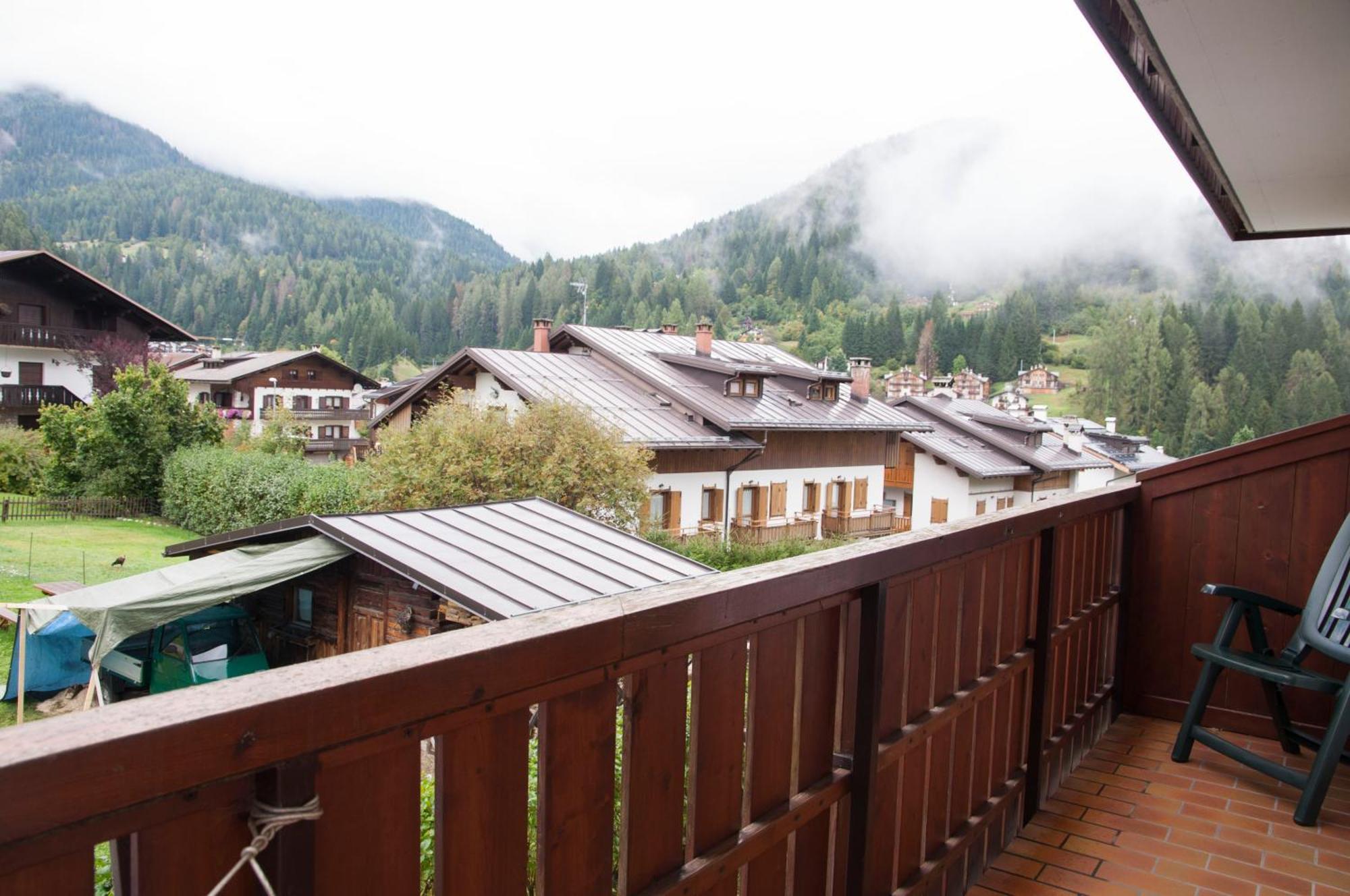 Garni Mariolina Bed & Breakfast Falcade Exterior foto